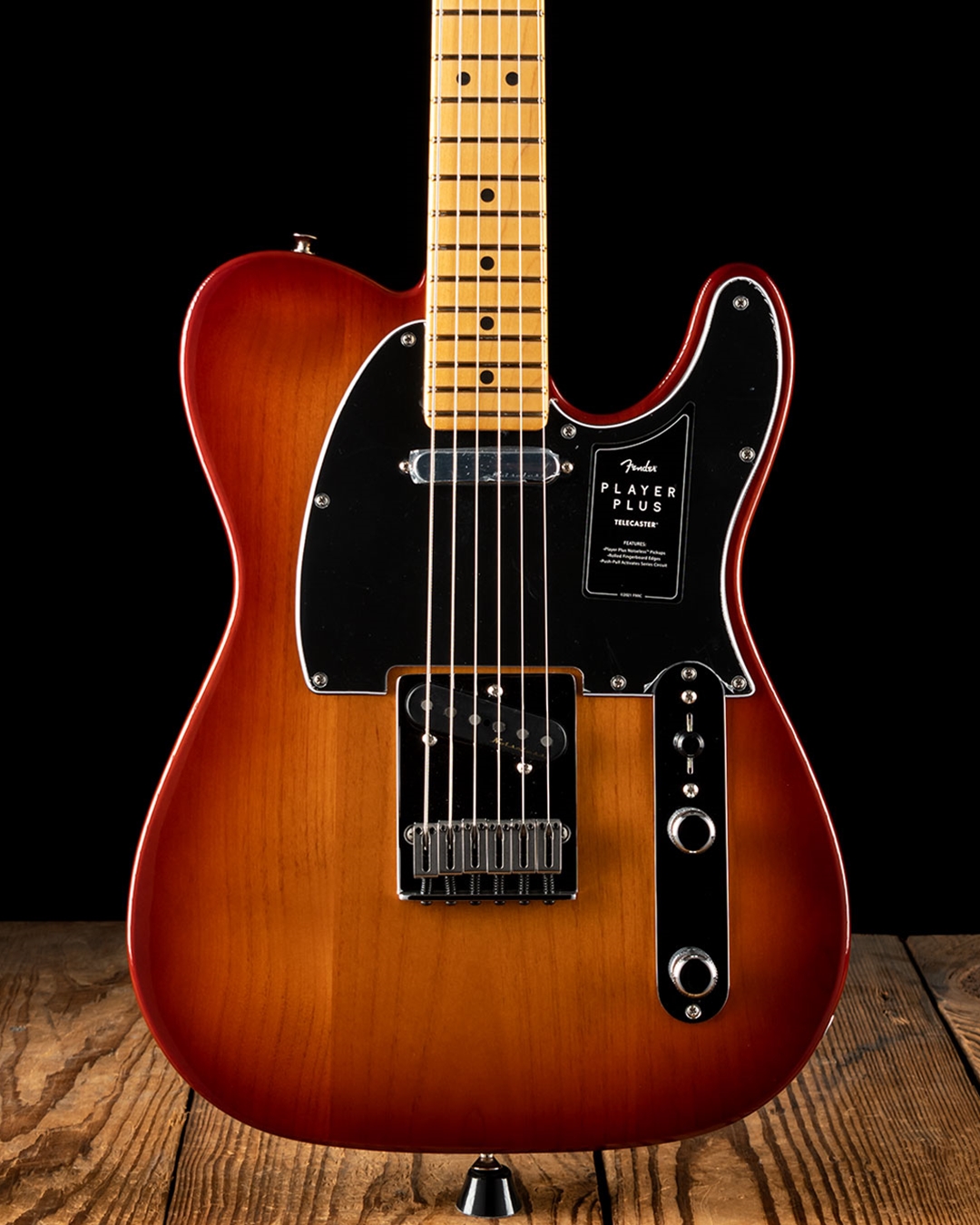Fender Player Plus Telecaster - Sienna Sunburst