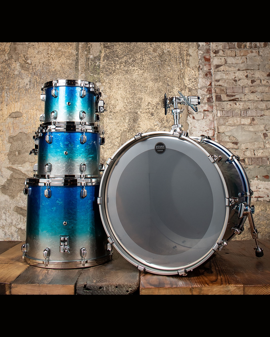 Tama Starclassic Walnut/Birch 4-Piece Drum Set - Molten Blue Ice Fade