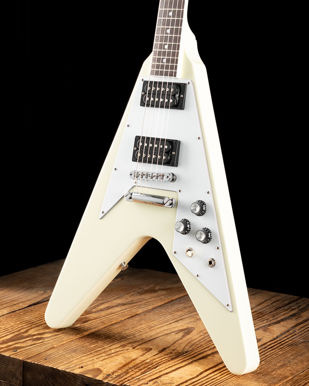 Gibson 70’s Flying V Classic White Gibson '70s Flying V Electric Guitar Classic White | Guitar Center