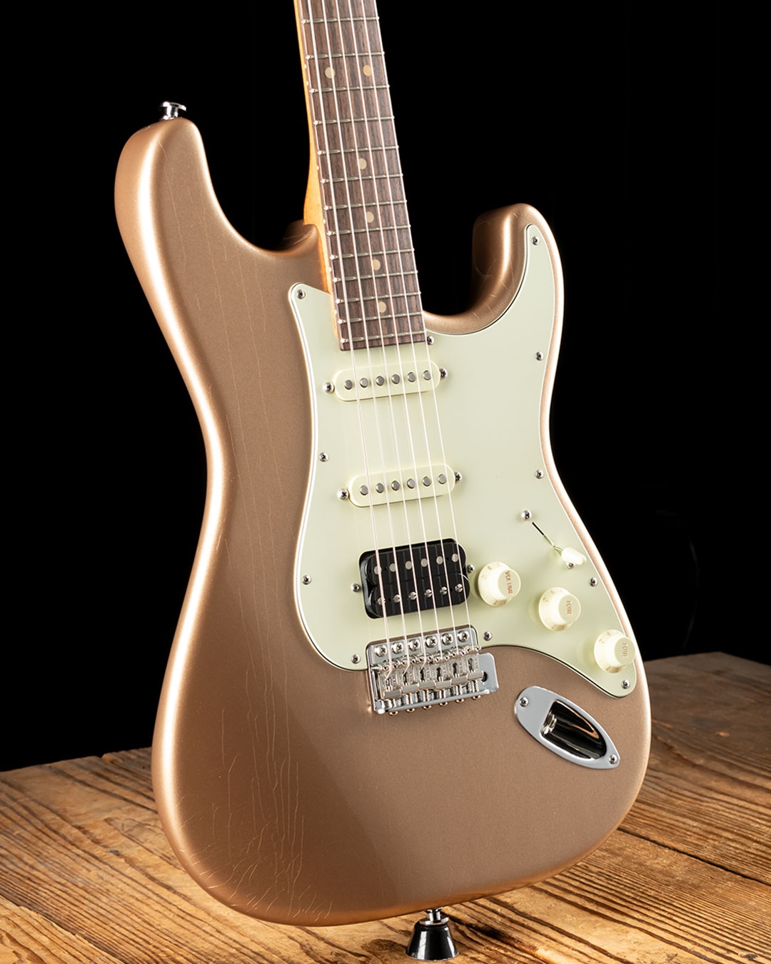 Suhr Classic S Vintage LE - Candy Firemist Gold Suhr Classic S Vintage LE - Candy Firemist Gold