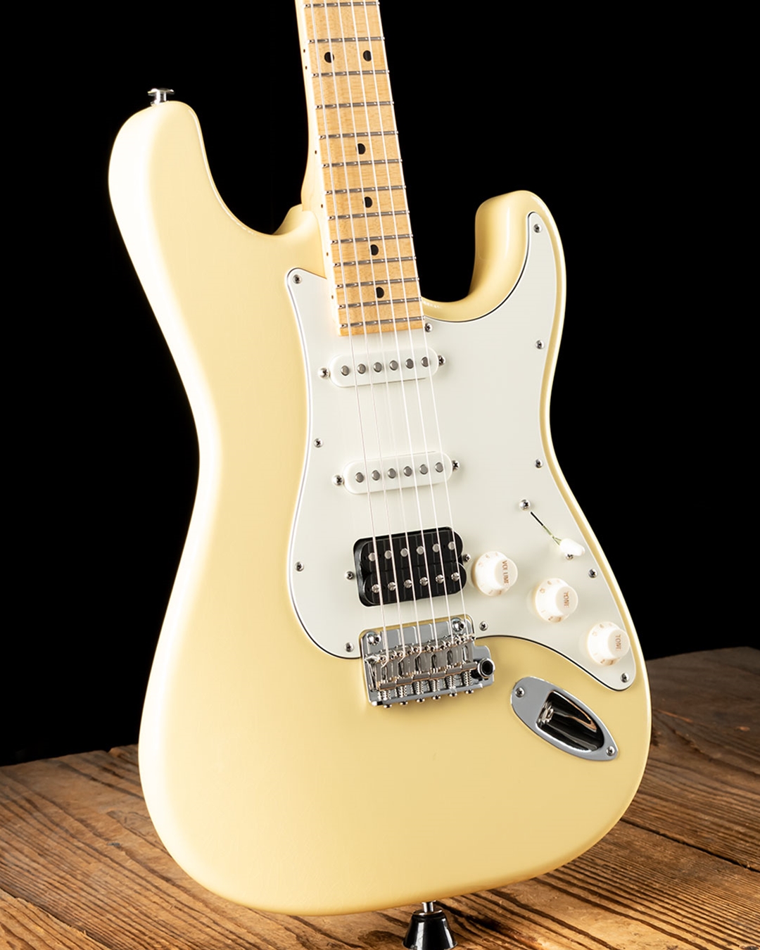 美品　Suhr Classic S Antique HSS 3TS Suhr Classic S Antique Guitar, 3-Tone Burst, Rosewood, HSS