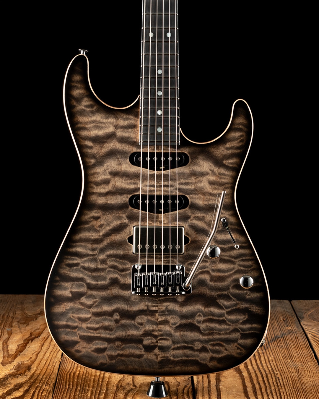 Suhr Custom Standard HSS Quilted Maple/Swamp Ash Transparent