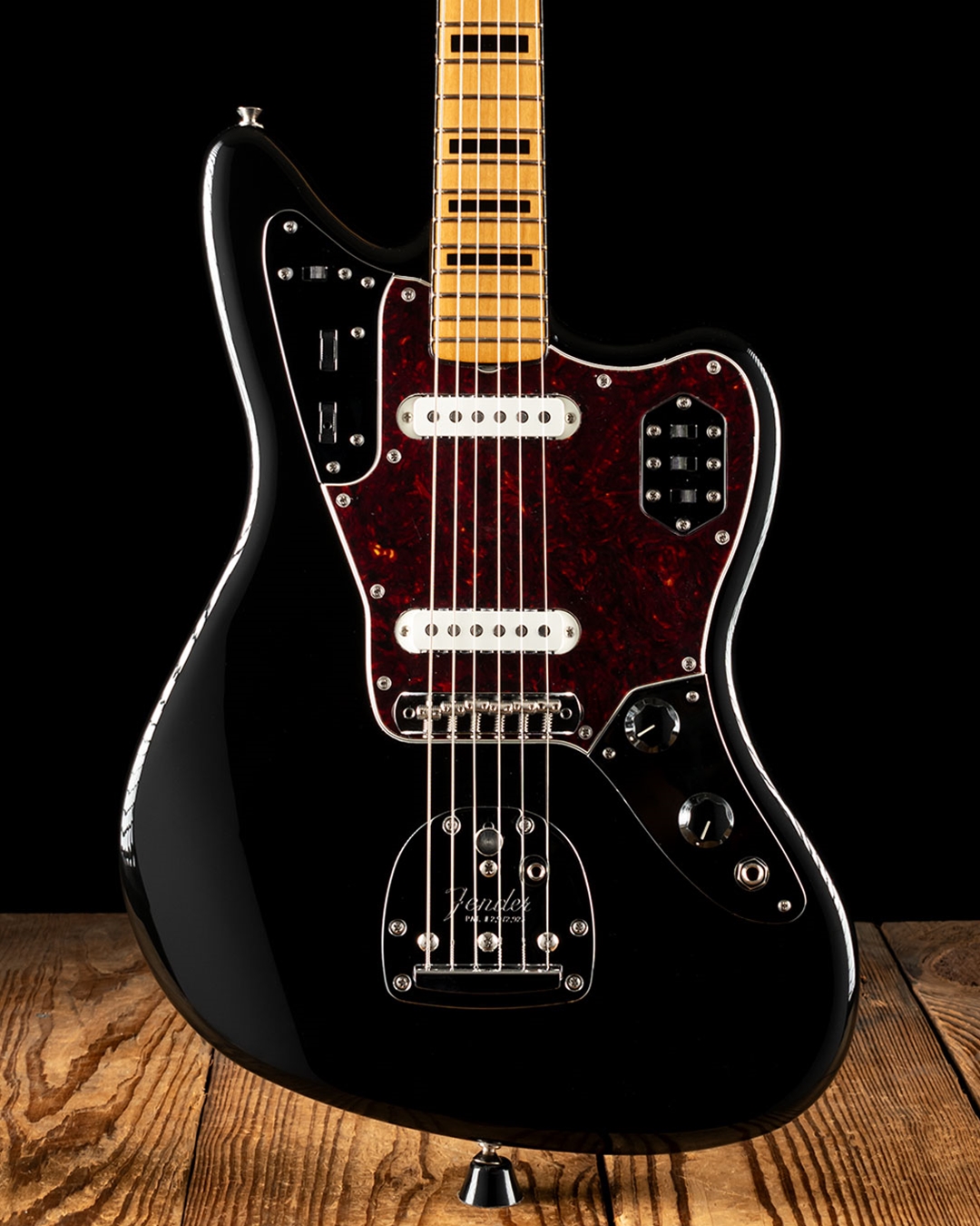 nød Conform romersk Fender Vintera II '70s Jaguar - Black