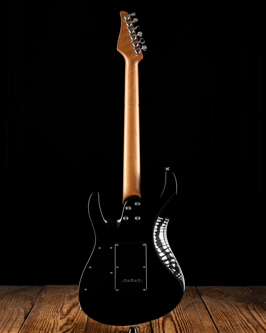 Suhr Modern Custom Flame Maple/Basswood - Magenta Pink Stain