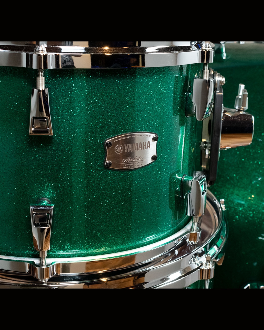 Yamaha Absolute Hybrid Maple 4-Piece Drum Set - Jade Green Sparkle