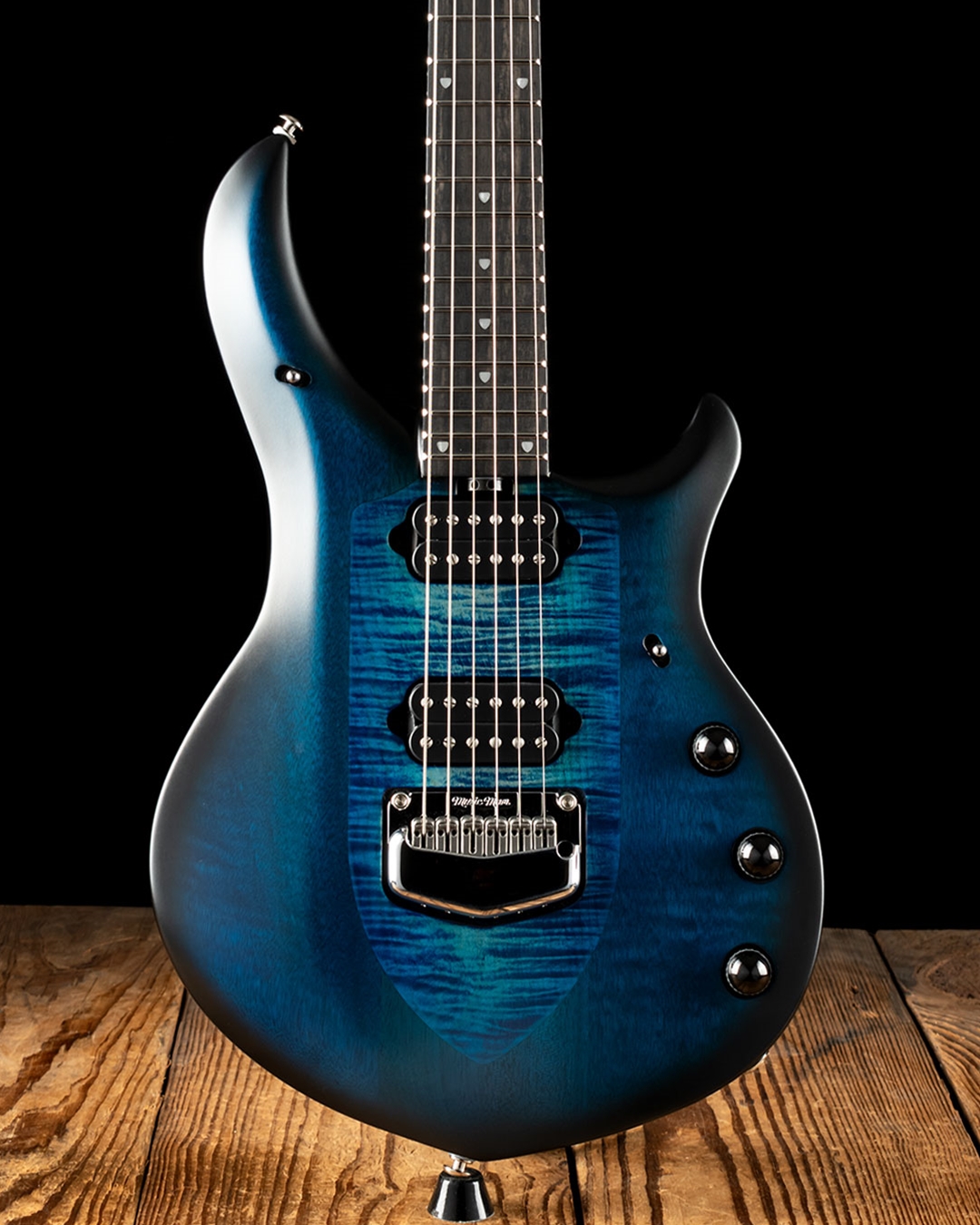 Music Man Majesty - Blue Silk