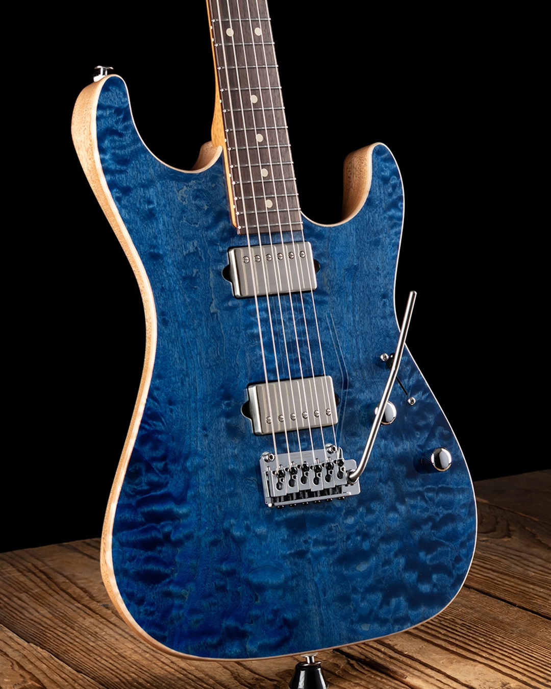 Suhr Standard Custom Quilt Maple/Mahogany - Trans Whale Blue