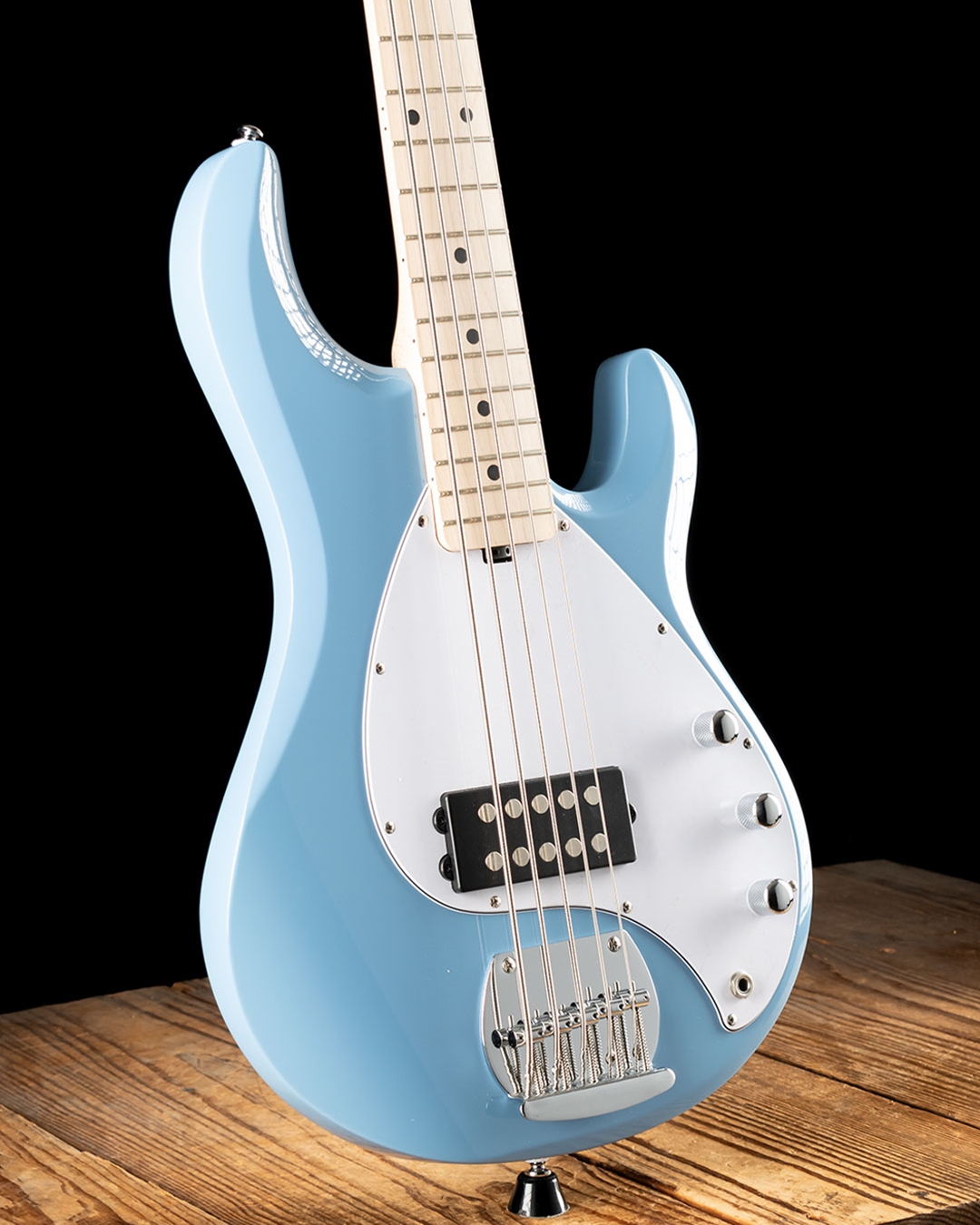 Sterling StingRay5 エレキベース ダークブルー Amazon.com: Sterling By Music Man StingRay RAY5 Bass Guitar