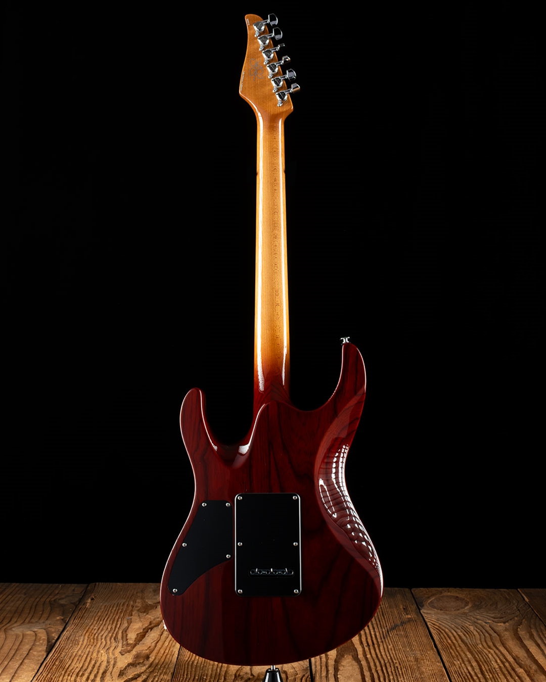 Suhr Limited Edition Crimson Riot 500台限定 Suhr Limited Edition Crimson Riot 500台限定 Suhr Limited Edition