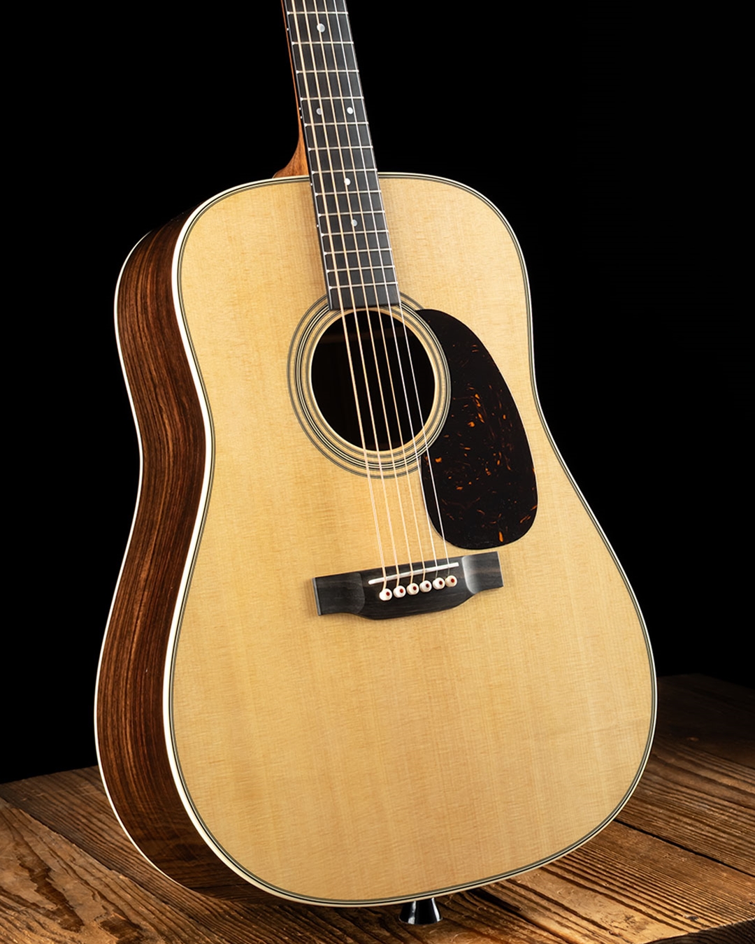 Martin D-28 (2025) - Natural