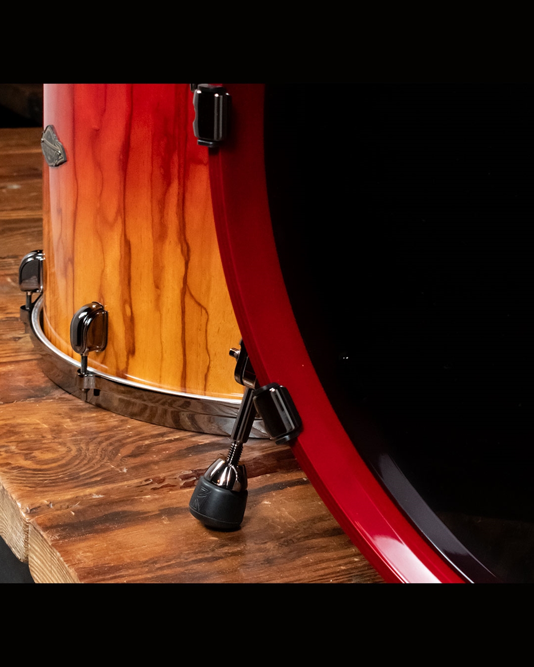 Tama Starclassic Walnut/Birch 5P Drum Set - Vermilion Bosse Fonce Fade