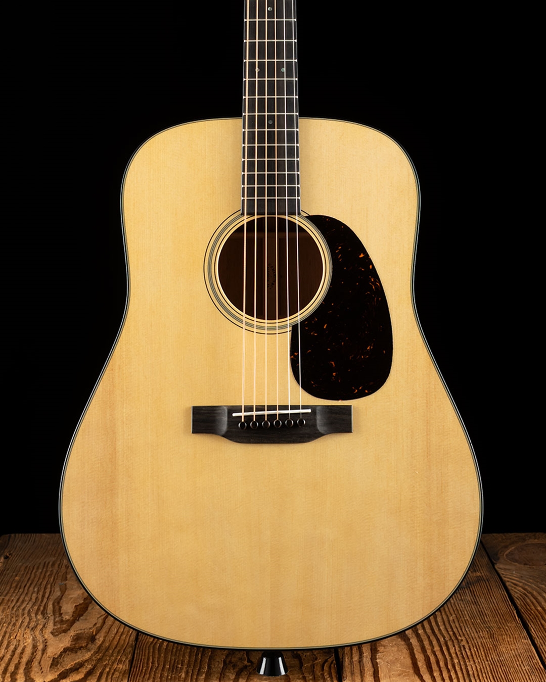 美品　Martin D-18V Martin D-18 Satin (2025) - Natural