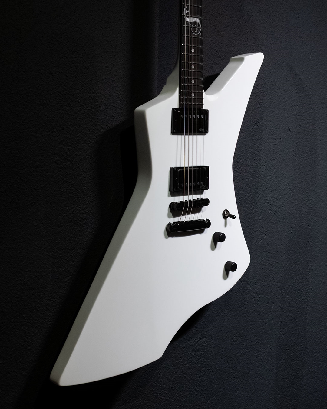 LTD SNAKEBYTE  White ストラップ付き 美品 Amazon | ESP LTD James Hetfield シグネチャー Snakebyte Snow