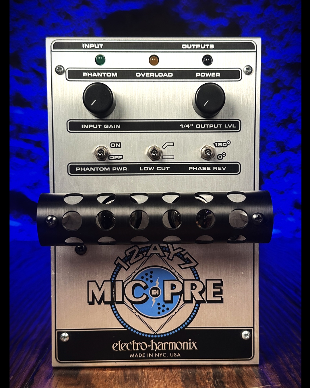 electro-harmonix 12AY7 MIC-PRE　プリアンプ Electro-Harmonix 12AY7 Tube Microphone Preamp | Guitar Center