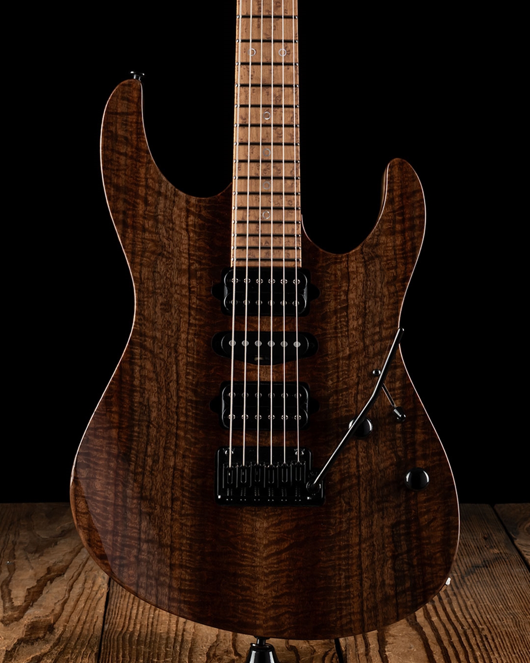 Suhr Suhr Custom Modern Figured Walnut/Swamp Ash - Natural