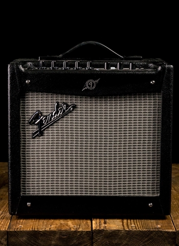 Fender Mustang I (V.2) - 20 Watt 1x8" Guitar Combo