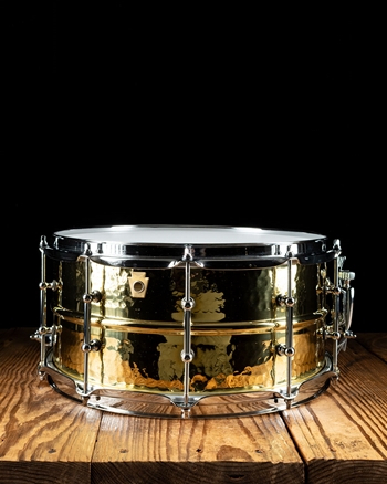 Ludwig LB422BKT - 6.5"x14" Hammered Brass Snare