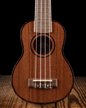 Amahi UK220S Mahogany Soprano Ukulele - Natural