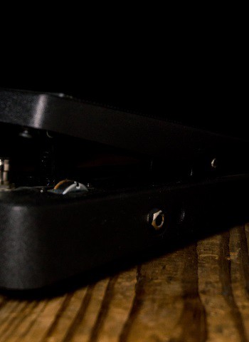 【8212】 ROCKTRON signature WAH 8212】 ROCKTRON signature WAH Tri-Wah Pedal - Rocktron