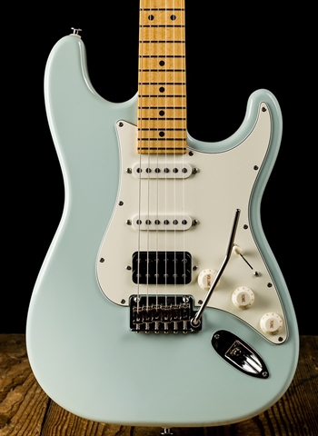 Suhr Classic Pro HSS - Sonic Blue