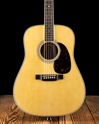 Martin D-35 - Natural