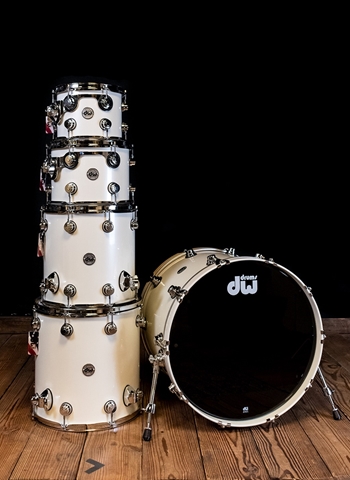 DW Collector's Series 6-Piece Drum Set - Pearlescent Cream Lacquer