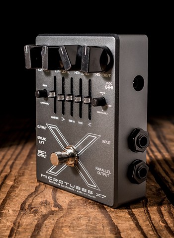 Darkglass Microtubes X7 Bass Preamp Pedal