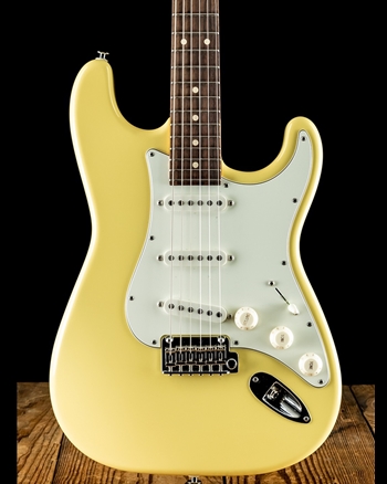 Suhr Classic S SSS - Vintage Yellow