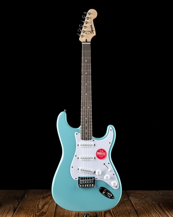 Squier Bullet Stratocaster HT - Tropical Turquoise Squier Bullet Stratocaster HT - Tropical Turquoise