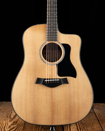 Taylor 210ce Plus - Natural