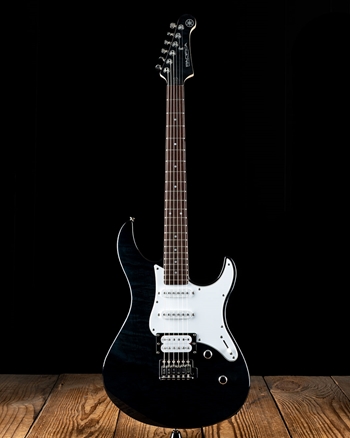 Yamaha PAC212VQM Pacifica Series - Translucent Black