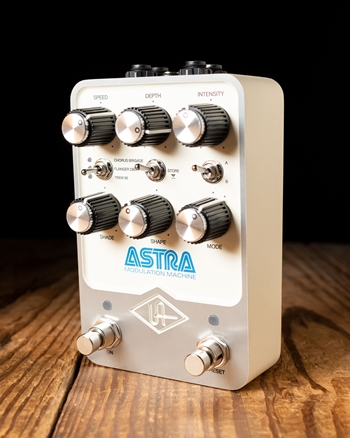 Universal Audio UAFX Astra Modulation Machine Pedal