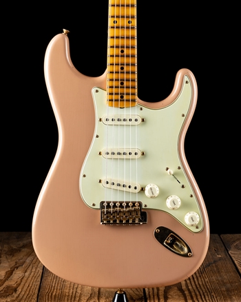 Fender Custom Shop LTD '62 Journeyman Relic Bone Tone Stratocaster - Dirty Shell Pink