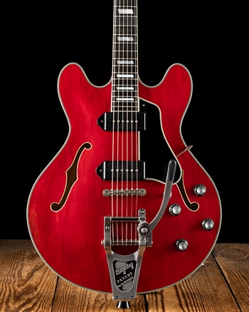 Eastman T64/v - Red