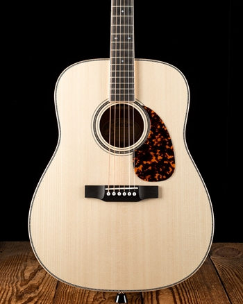 Larrivee D-40 Legacy Series - Natural