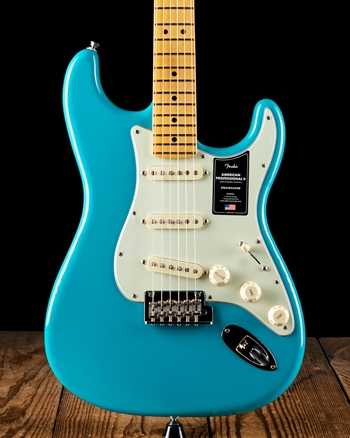 Fender American Professional II Stratocaster - Miami Blue