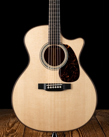 Martin Custom 14-Fret Grand Performance Cutaway - Natural