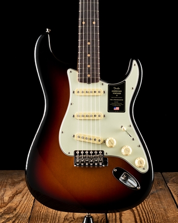 Fender American Vintage II 1961 Stratocaster - 3-Color Sunburst