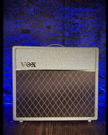 VOX AC15 Hand-Wired - 15 Watt 1x12" Guitar Combo - Fawn *USED*