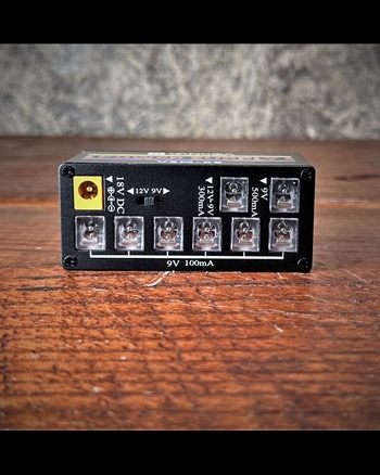 Vangoa VSM08 Guitar Pedal Power Supply *USED*