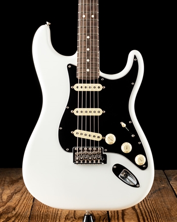 Fender American Performer Stratocaster SSS - Arctic White *USED*