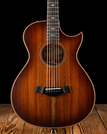 Taylor C22ce 12-Fret Custom Grand Concert Hawaiian Koa - Shaded Edgeburst