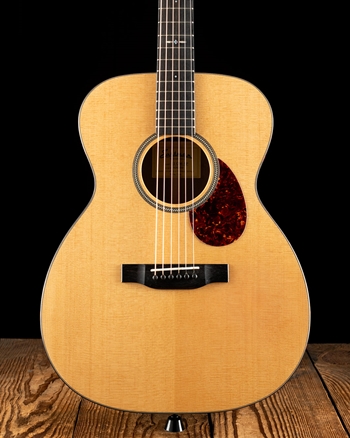 Eastman E1OM Special - Natural