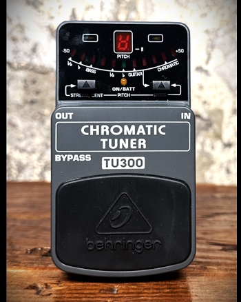 Behringer TU300 Tuner Pedal *USED*