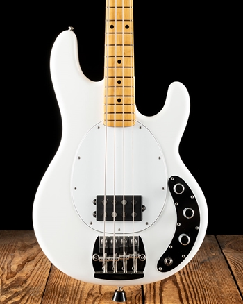 Music Man Retro '70s StingRay 4 - White