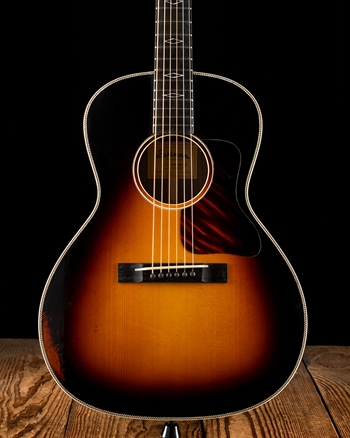 Eastman E22OOSS/v Antique Varnish Series - Sunburst