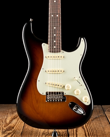 Fender American Professional II Stratocaster - 2-Color Sunburst