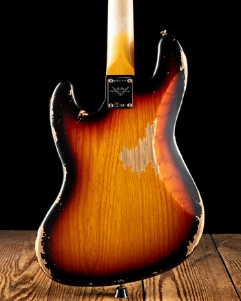 Fender 1961 Heavy Relic Jazz Bass - 3-Color Sunburst