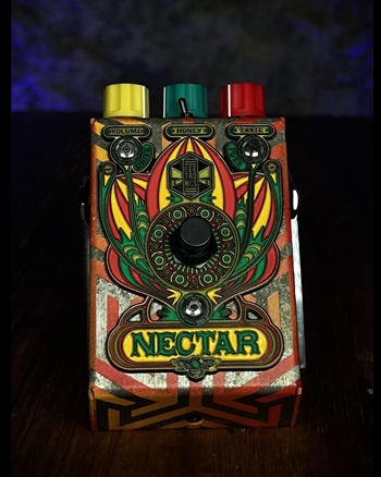 Beetronics Nectar Tone Sweetener Fuzz/Overdrive Pedal *USED*