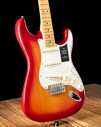 Fender Player Stratocaster （値下げ◯） Fender Player Stratocaster Plus Top - Aged Cherry with Maple